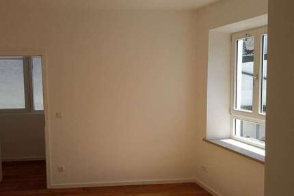 Wohnung Landshut - 3 Zimmer, 78 m&sup2;, 1.210&euro; | Angebot:26032478