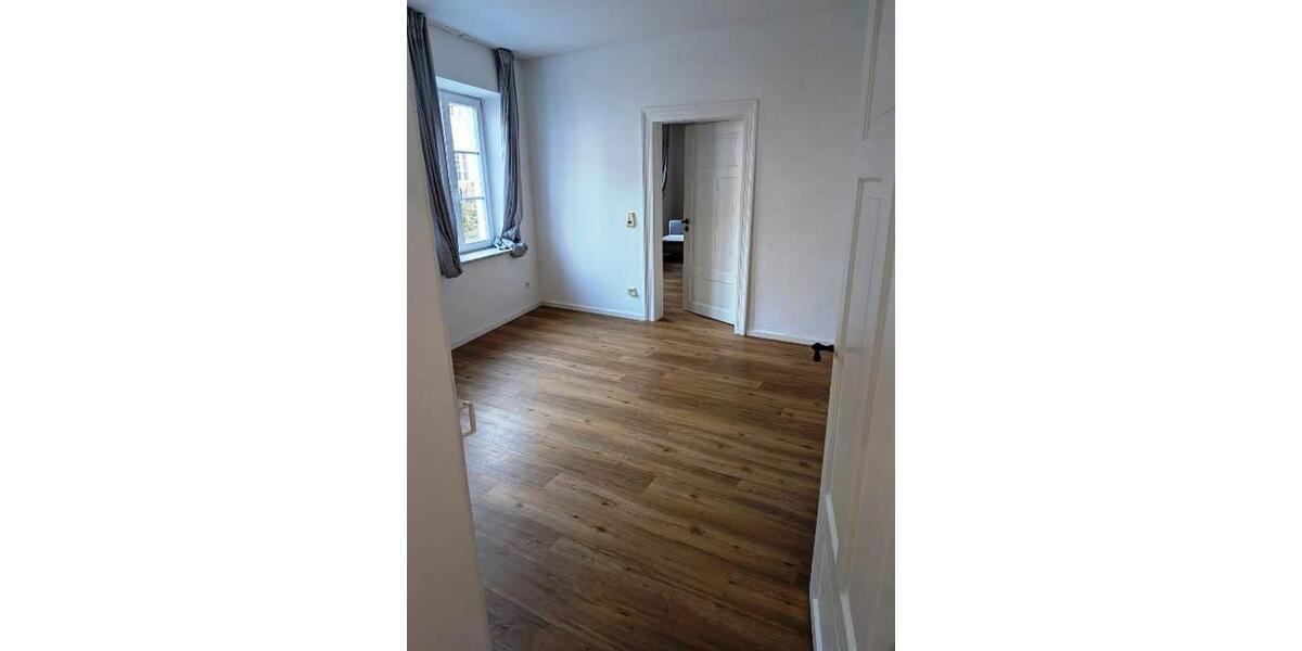 Etagenwohnung Landshut - 3 Zimmer, 78 m&sup2;, 1.210&euro; | Angebot:26014397