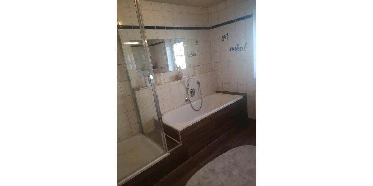 Erdgeschoßwohnung Essenbach - 5 Zimmer, 150 m&sup2;, 1.430&euro; | Angebot:26591666