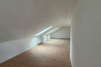 Wohnung Niederaichbach - 4 Zimmer, 120 m&sup2;, 1.100&euro; | Angebot:25790907