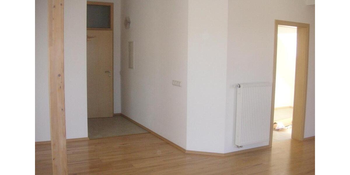 Dachgeschoßwohnung Ergolding - 2 Zimmer, 52 m&sup2;, 710&euro; | Angebot:25968137