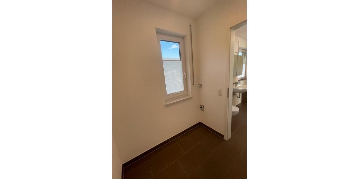 Einfamilienhaus Kumhausen - 3 Zimmer, 95 m&sup2;, 1.550&euro; | Angebot:25971871