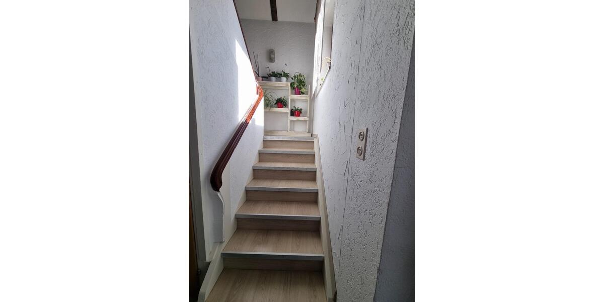 Mehrfamilienhaus, Wohnhaus Mengkofen - 9 Zimmer, 260 m&sup2;, 560.000&euro; | Angebot:23861666