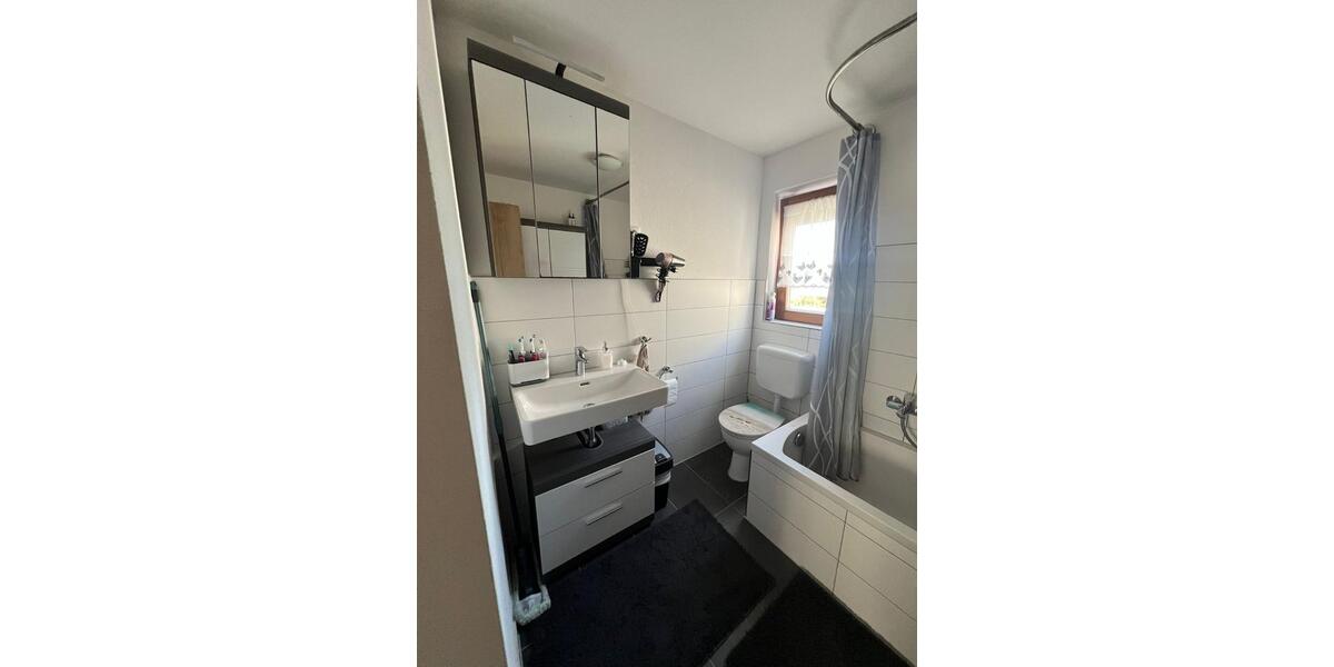 Einfamilienhaus Geisenhausen - 7 Zimmer, 130 m&sup2;, 459.000&euro; | Angebot:25883108