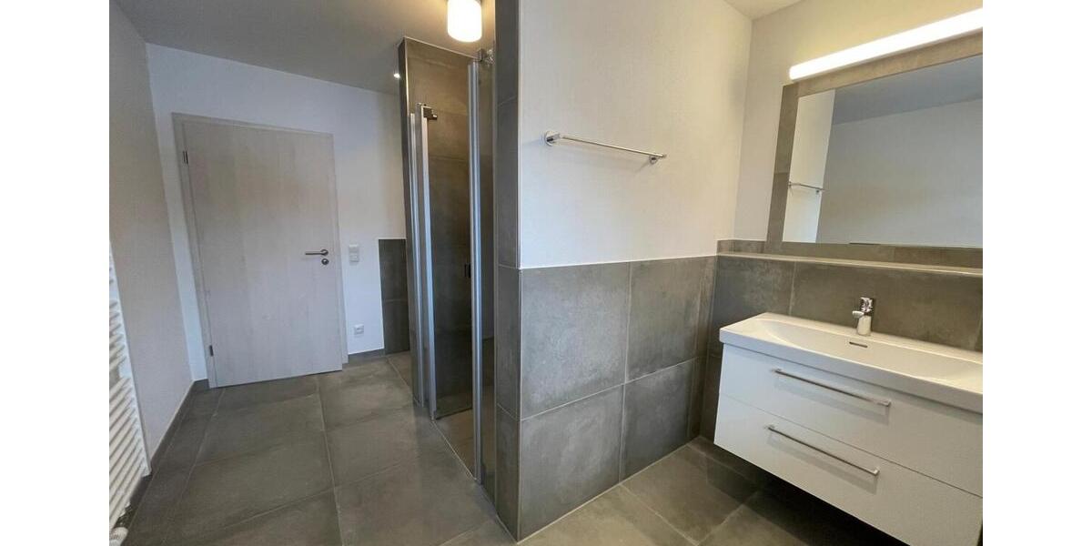 Etagenwohnung Niederaichbach - 3 Zimmer, 80 m&sup2;, 1.050&euro; | Angebot:25870516