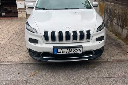Jeep Cherokee 198.765 km 13.200 &euro; Bruckberg 84079