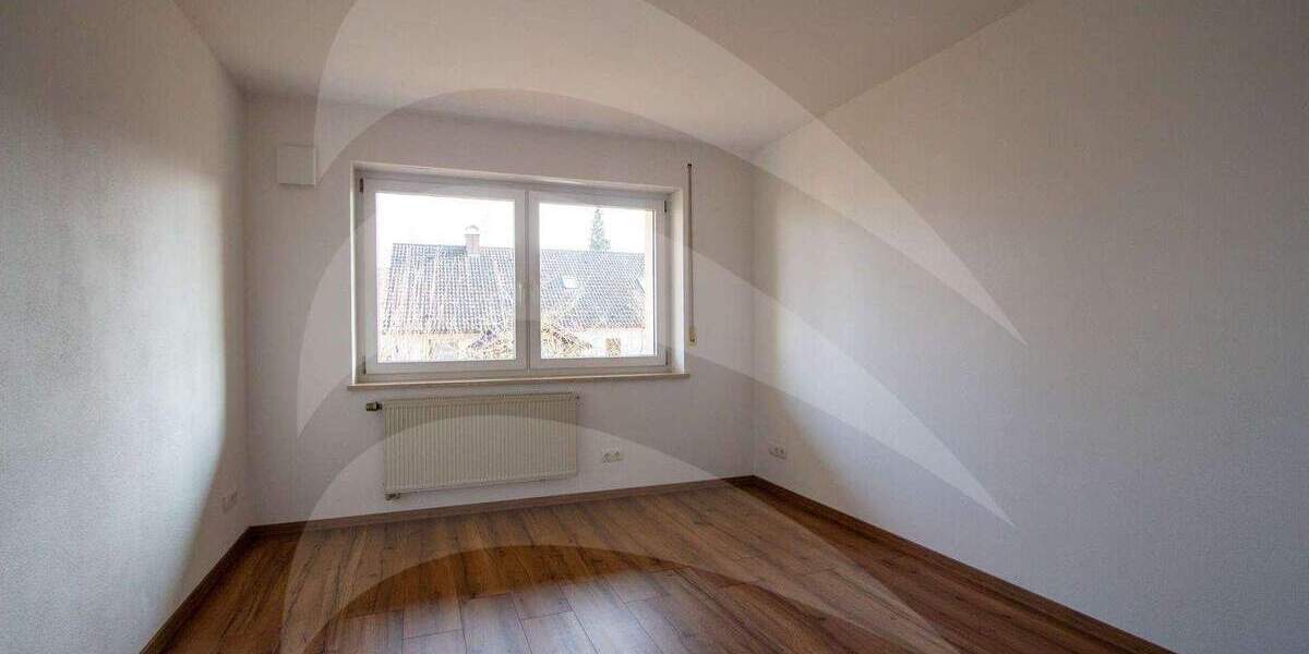 Mehrfamilienhaus, Wohnhaus Mallersdorf-Pfaffenberg Pfaffenberg - 1 Zimmer, 260 m&sup2;, 649.000&euro; | Angebot:25877456