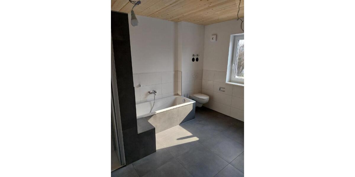 Etagenwohnung Geisenhausen - 5 Zimmer, 118 m&sup2;, 1.650&euro; | Angebot:25755391