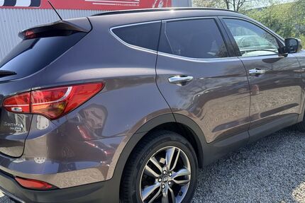 Hyundai SANTA FE 213.000 km 9.900 &euro; Altdorf / Landshut 84032