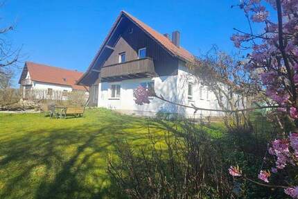 Haus Vilsbiburg-Frauensattling Frauensattling - 5 Zimmer, 122 m&sup2;, 375.000&euro; | Angebot:25815027