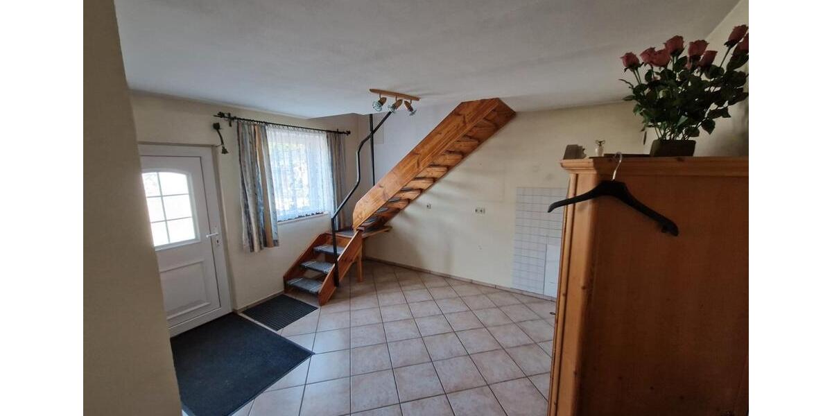 Mehrfamilienhaus, Wohnhaus Langenpreising - 6 Zimmer, 190 m&sup2;, 4.500&euro; | Angebot:26652340