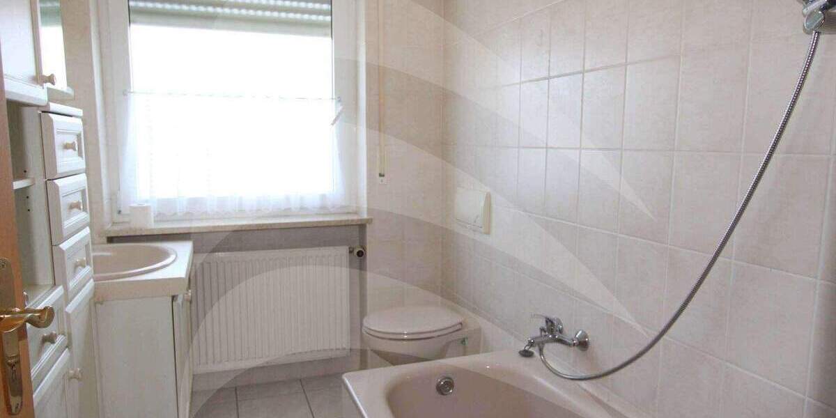 Etagenwohnung Altdorf Pfettrach - 5 Zimmer, 140 m&sup2;, 429.800&euro; | Angebot:25679479