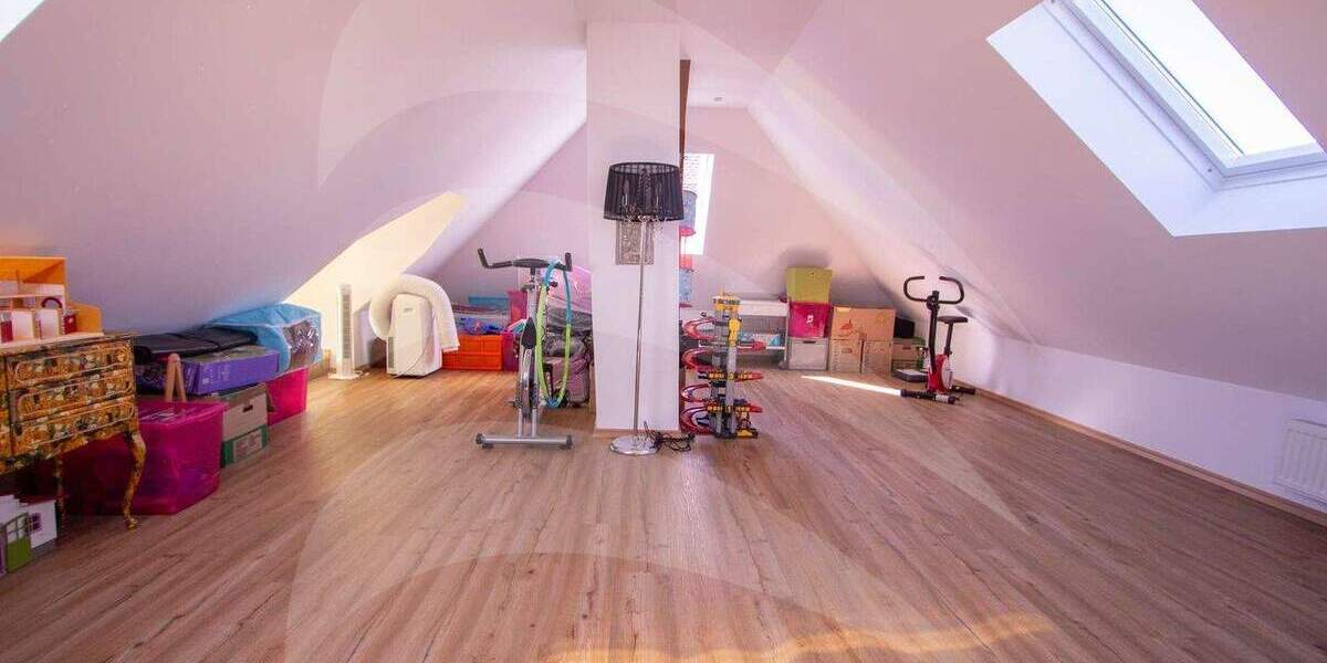 Doppelhaushälfte Landshut Industriegebiet - 7 Zimmer, 168 m&sup2;, 699.800&euro; | Angebot:25668416