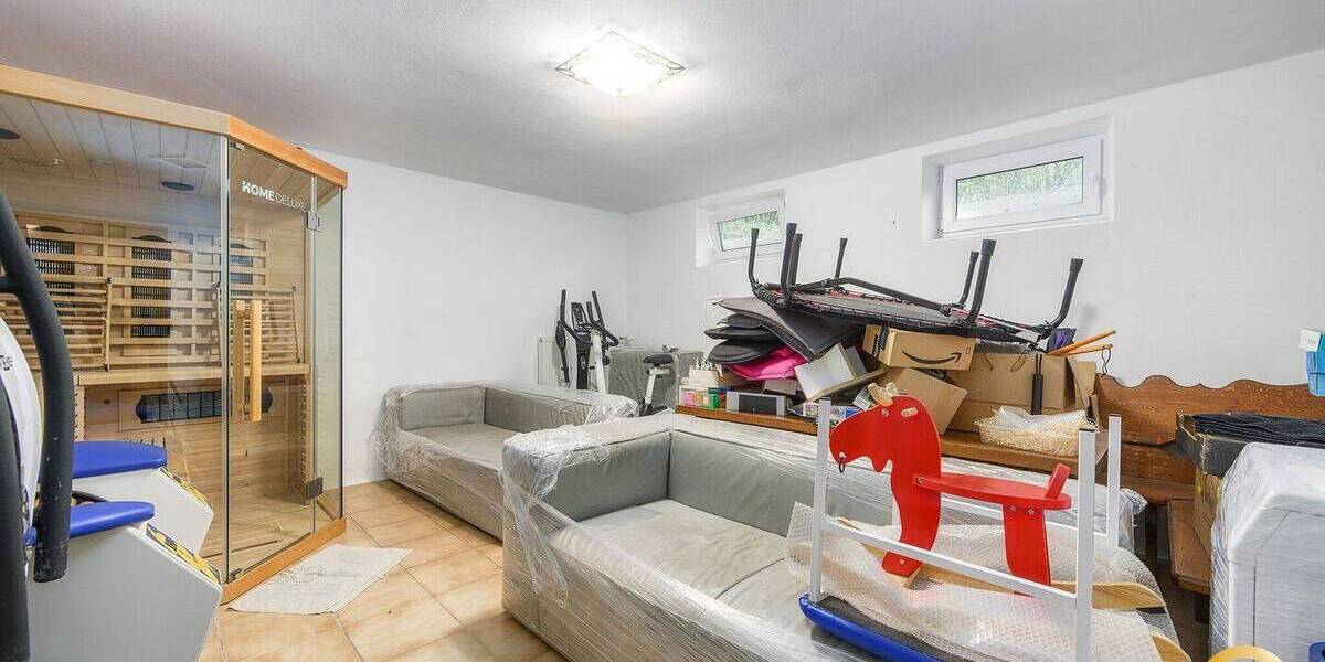 Einfamilienhaus Bruckberg - 8 Zimmer, 250 m&sup2;, 850.000&euro; | Angebot:25800218