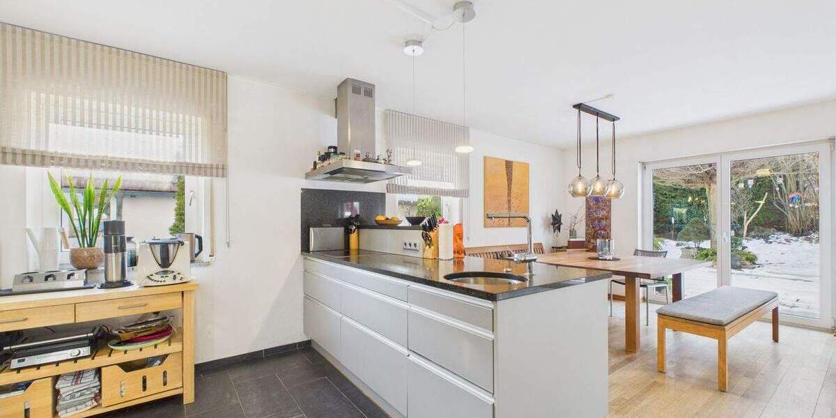 Einfamilienhaus Essenbach - 6 Zimmer, 185 m&sup2;, 875.000&euro; | Angebot:25650263