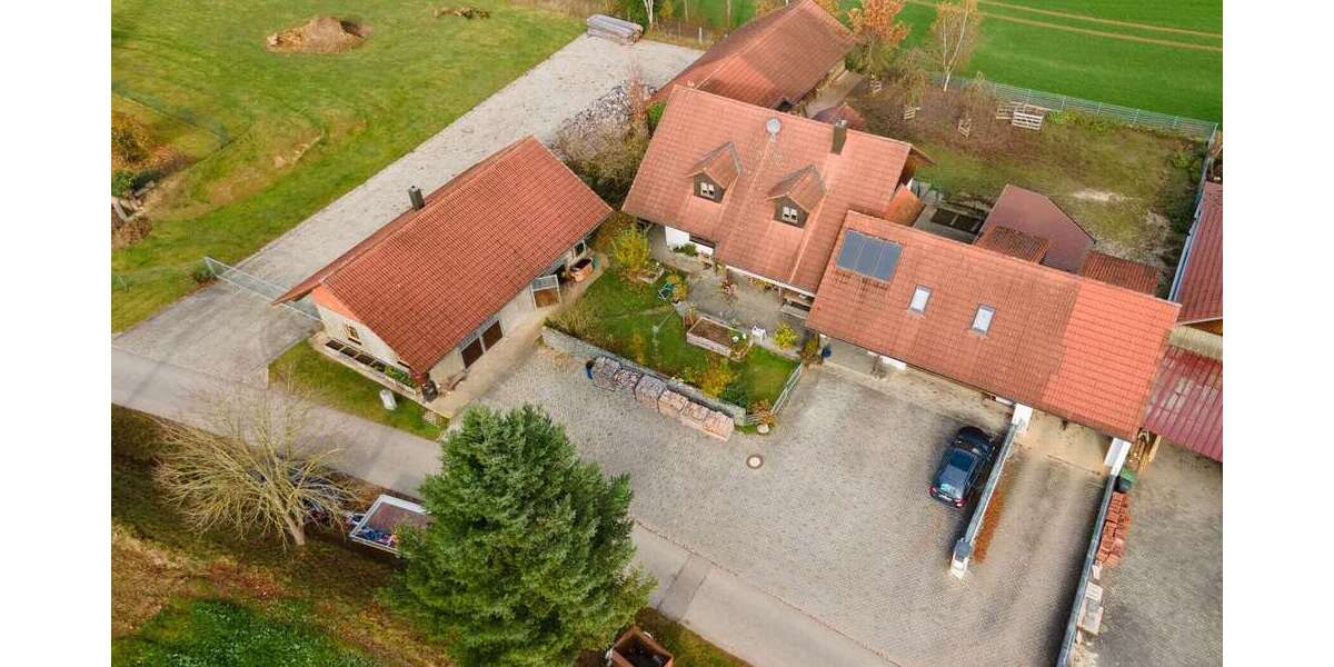 Einfamilienhaus Bayerbach bei Ergoldsbach - 8 Zimmer, 215 m&sup2;, 795.000&euro; | Angebot:25214299