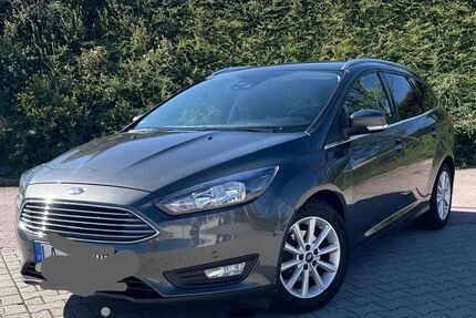Ford Focus 136.000 km 6.400 &euro; Ergoldsbach 84061