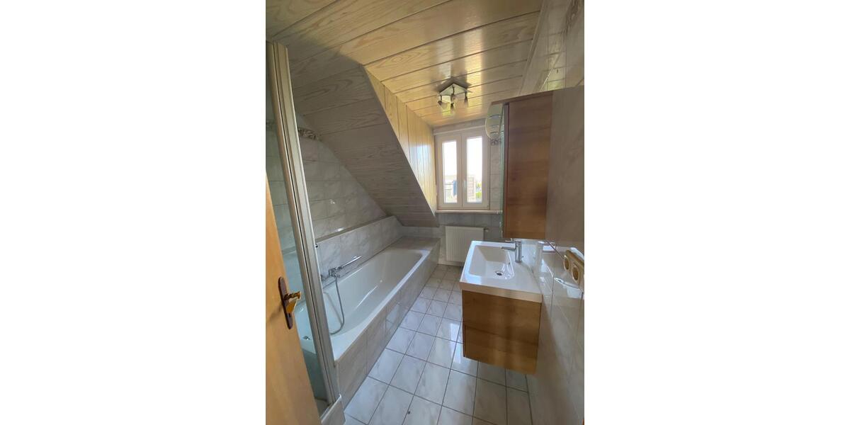 Maisonettenwohnung Moosburg an der Isar - 4.5 Zimmer, 92 m&sup2;, 1.350&euro; | Angebot:25403404