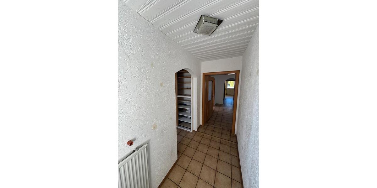 Einfamilienhaus Langenpreising - 9 Zimmer, 239 m&sup2;, 750.000&euro; | Angebot:26888142