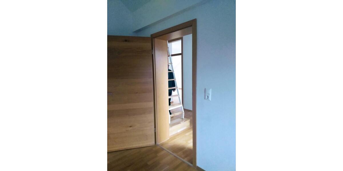 Dachgeschoßwohnung Rottenburg an der Laaber - 3 Zimmer, 90 m&sup2;, 930&euro; | Angebot:25365843