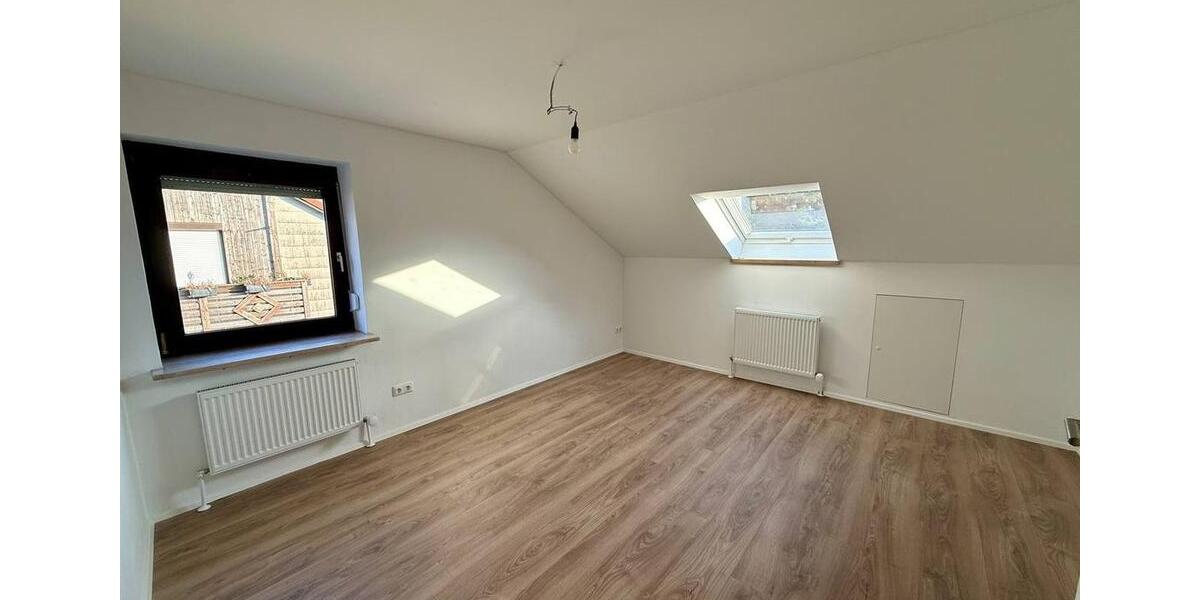 Dachgeschoßwohnung Dorfen - 2 Zimmer, 50 m&sup2;, 750&euro; | Angebot:27617654