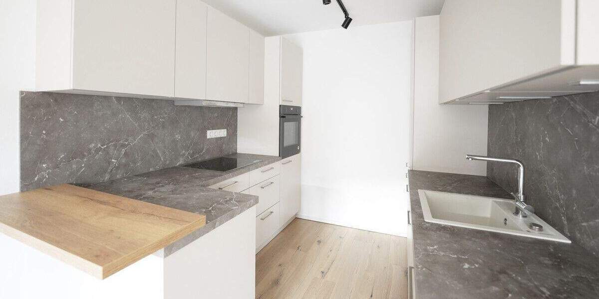 Etagenwohnung Landshut Berg - 3 Zimmer, 93 m&sup2;, 651.800&euro; | Angebot:25672311