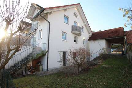 Haus Bruckberg - 8 Zimmer, 194 m&sup2;, 750.000&euro; | Angebot:25561651