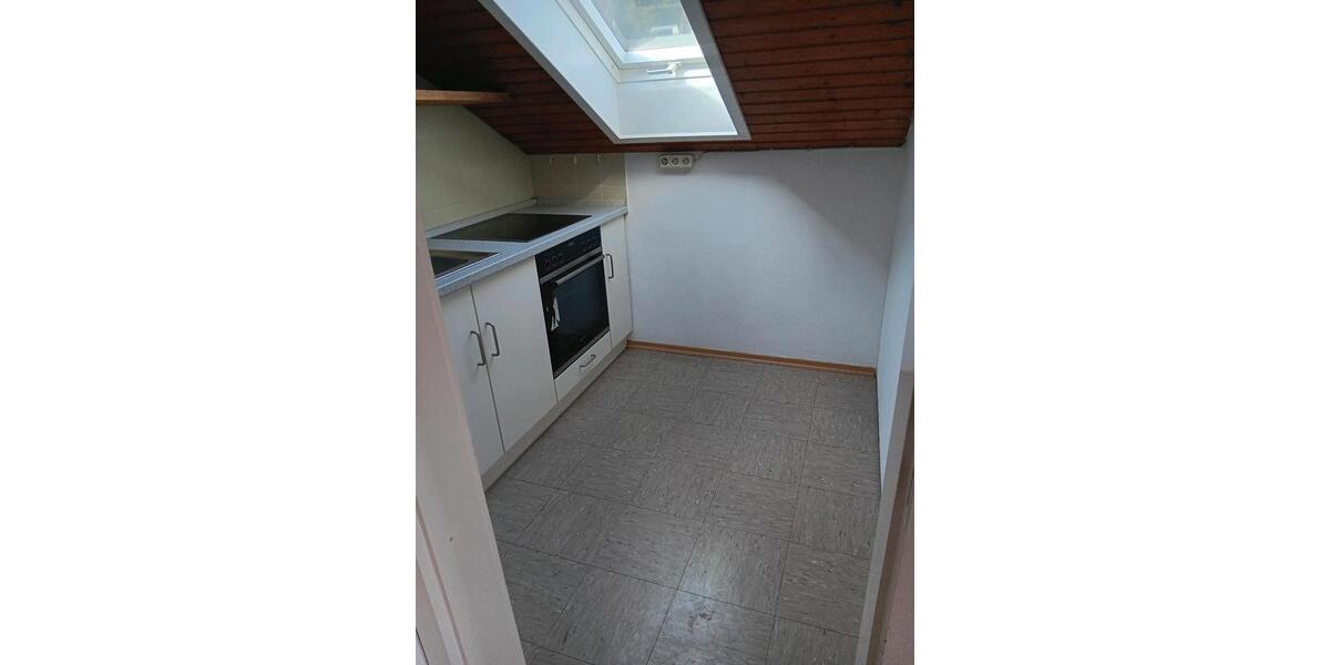 Dachgeschoßwohnung Bodenkirchen - 2 Zimmer, 50 m&sup2;, 440&euro; | Angebot:25993369