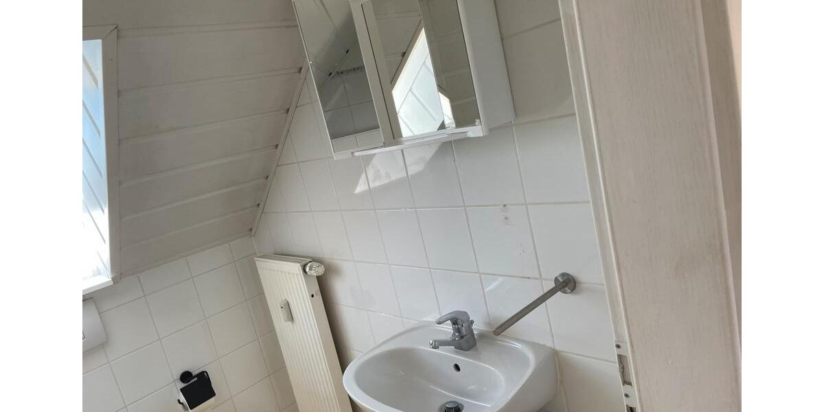 Dachgeschoßwohnung Taufkirchen (Vils) - 2 Zimmer, 60 m&sup2;, 900&euro; | Angebot:25807328