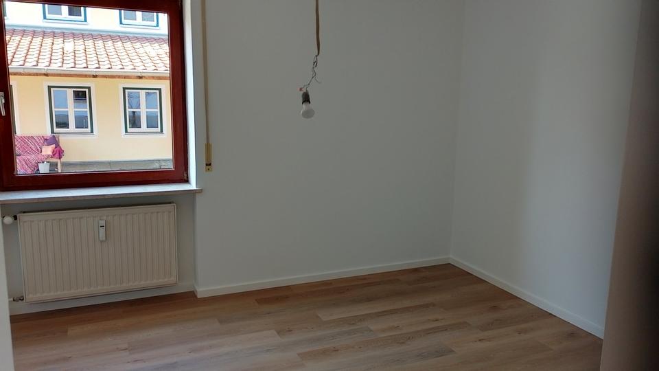 Erdgeschoßwohnung Kirchberg - 5 Zimmer, 115 m&sup2;, 1.145&euro; | Angebot:25855035