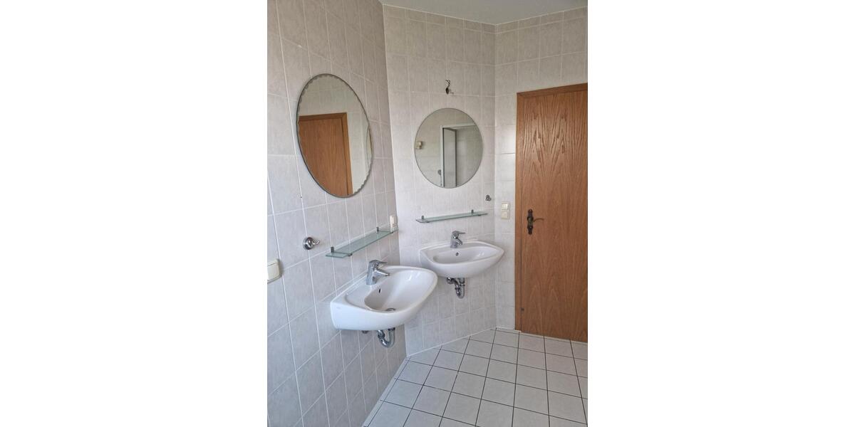 Etagenwohnung Essenbach - 3.5 Zimmer, 88 m&sup2;, 950&euro; | Angebot:26022259