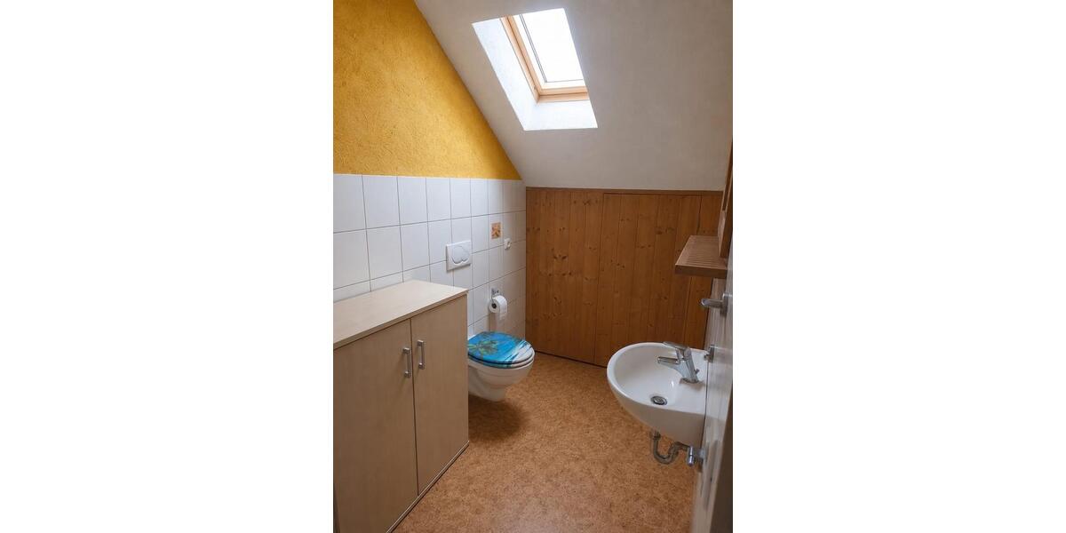 Etagenwohnung Mengkofen - 4 Zimmer, 100 m&sup2;, 900&euro; | Angebot:26626316