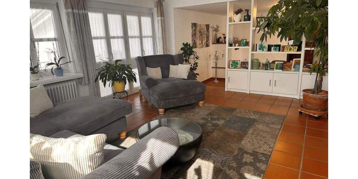 Einfamilienhaus Nandlstadt - 8 Zimmer, 300 m&sup2;, 930.000&euro; | Angebot:25716310