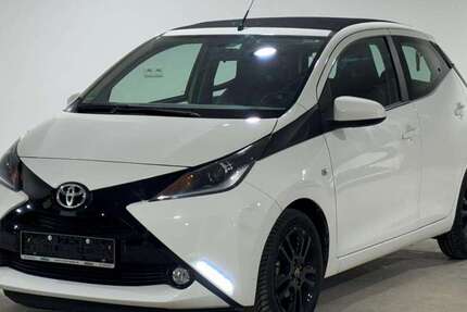 Toyota Aygo 34.000 km 10.690 &euro; Essenbach 84051