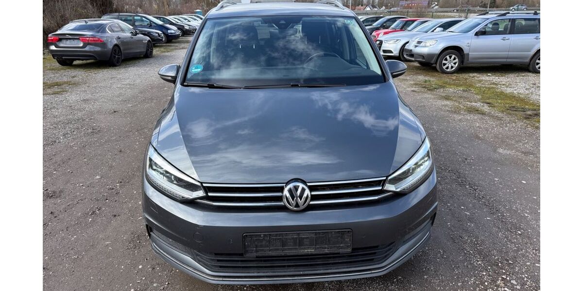 VW Touran 490.000 km 8.950 &euro; Moosburg 85368