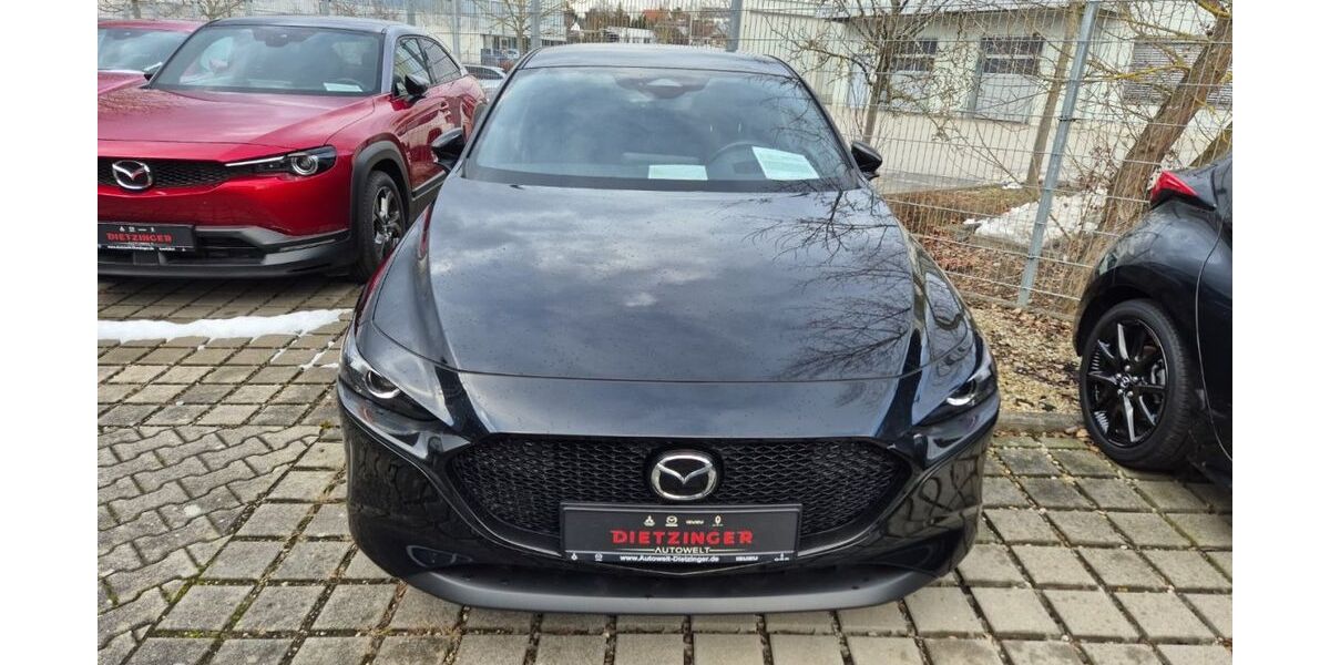 Mazda 3 8.898 km 24.990 &euro; Landshut 84030