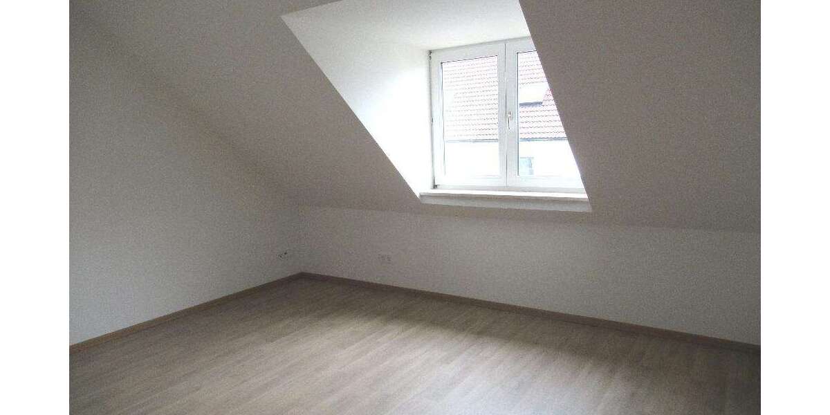 Etagenwohnung Attenkirchen - 2.5 Zimmer, 63 m&sup2;, 700&euro; | Angebot:25908802