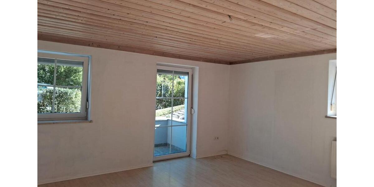 Etagenwohnung Mallersdorf-Pfaffenberg Pfaffenberg - 2 Zimmer, 66 m&sup2;, 880&euro; | Angebot:27588730