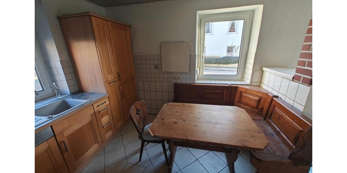 Einfamilienhaus Wildenberg - 7 Zimmer, 220 m&sup2;, 1.700&euro; | Angebot:25907276