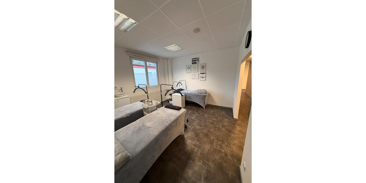 Gewerbeobjekt Altdorf - 700&euro; | Angebot:25651110