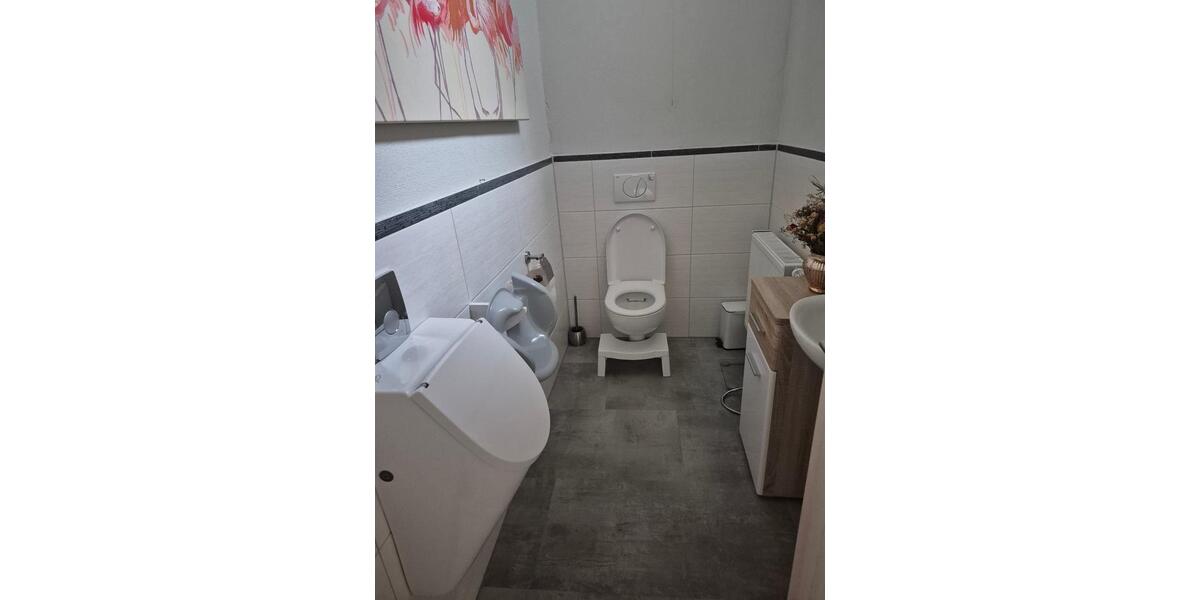 Etagenwohnung Mengkofen - 4.5 Zimmer, 93 m&sup2;, 650&euro; | Angebot:25839226