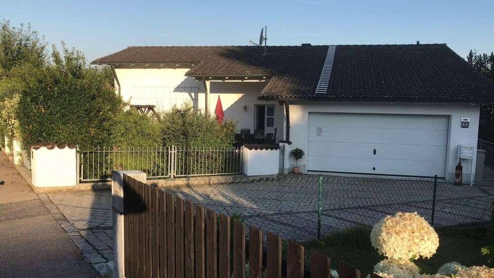 Einfamilienhaus Nandlstadt - 8.5 Zimmer, 300 m&sup2;, 930.000&euro; | Angebot:25401111