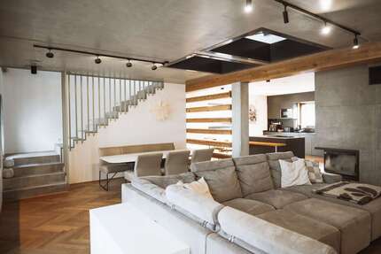 Haus Mengkofen - 8 Zimmer, 343 m&sup2;, 990.000&euro; | Angebot:27187002