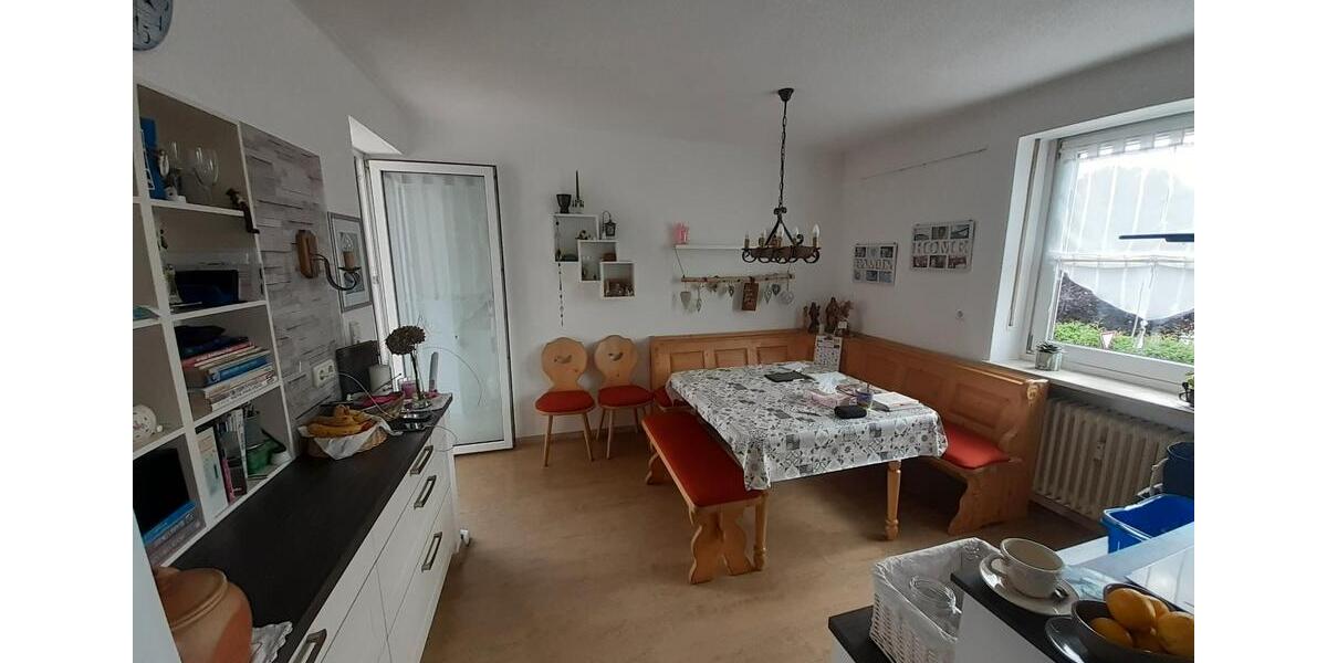 Etagenwohnung Ergolding - 4 Zimmer, 106 m&sup2;, 950&euro; | Angebot:26007890