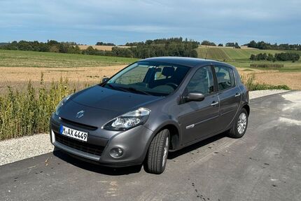 Renault Clio 146.572 km 3.200 &euro; Velden 84149
