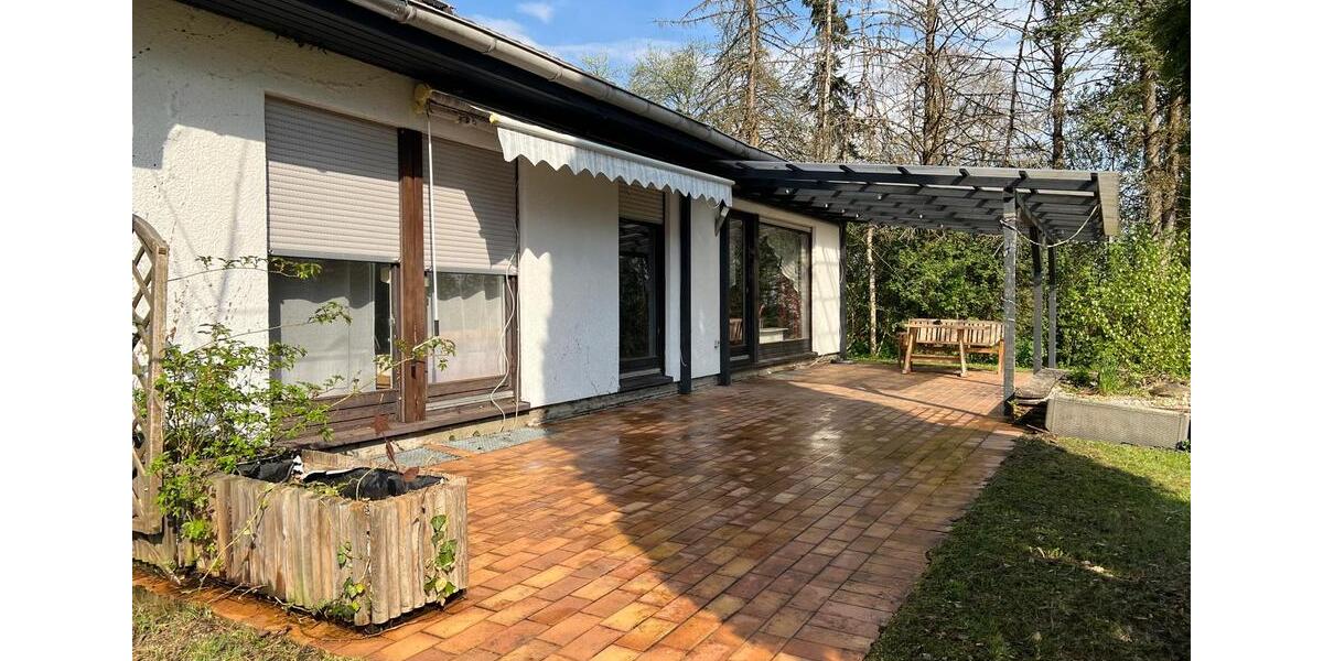 Einfamilienhaus Essenbach - 5 Zimmer, 250 m&sup2;, 2.100&euro; | Angebot:26340530