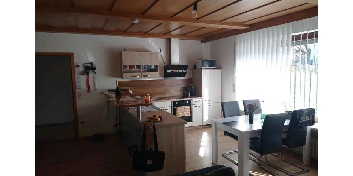 Erdgeschoßwohnung Niederviehbach - 1 Zimmer, 83 m&sup2;, 650&euro; | Angebot:25977313