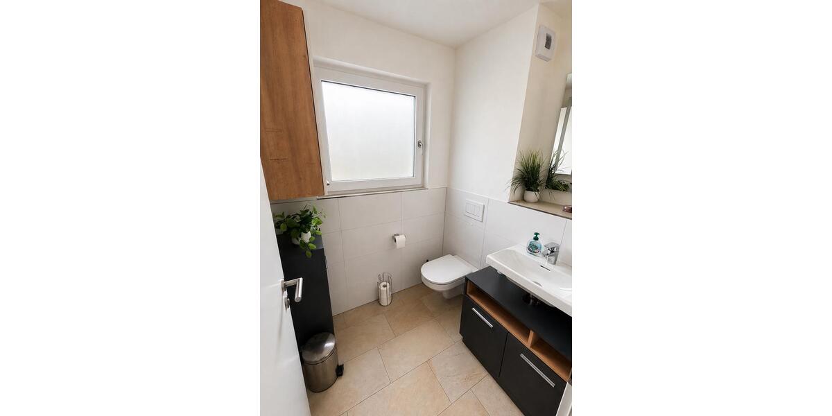 Etagenwohnung Landshut Landshut-West - 3 Zimmer, 93 m&sup2;, 1.250&euro; | Angebot:26649871