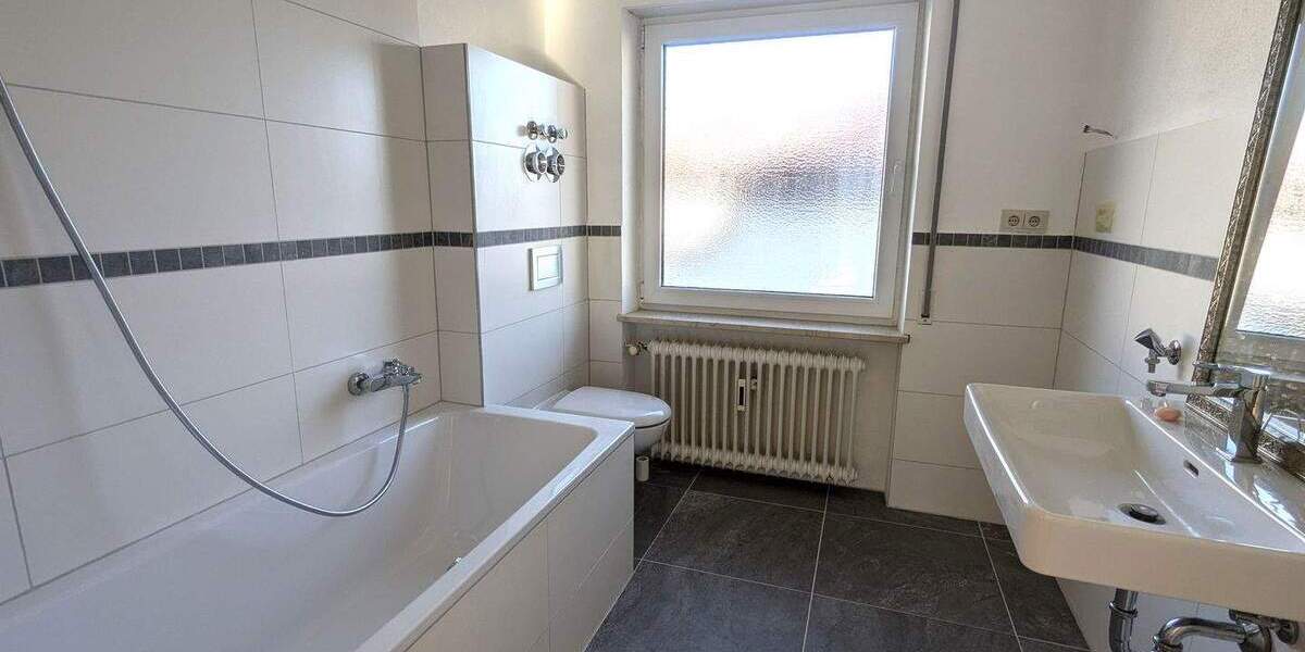 Mehrfamilienhaus, Wohnhaus Bockhorn Kirchasch - 1 Zimmer, 253 m&sup2;, 975.000&euro; | Angebot:25672881