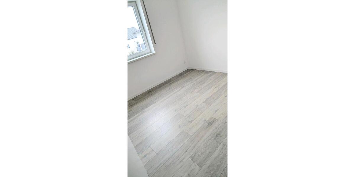 Etagenwohnung Rottenburg an der Laaber - 4 Zimmer, 99 m&sup2;, 1.120&euro; | Angebot:25830939